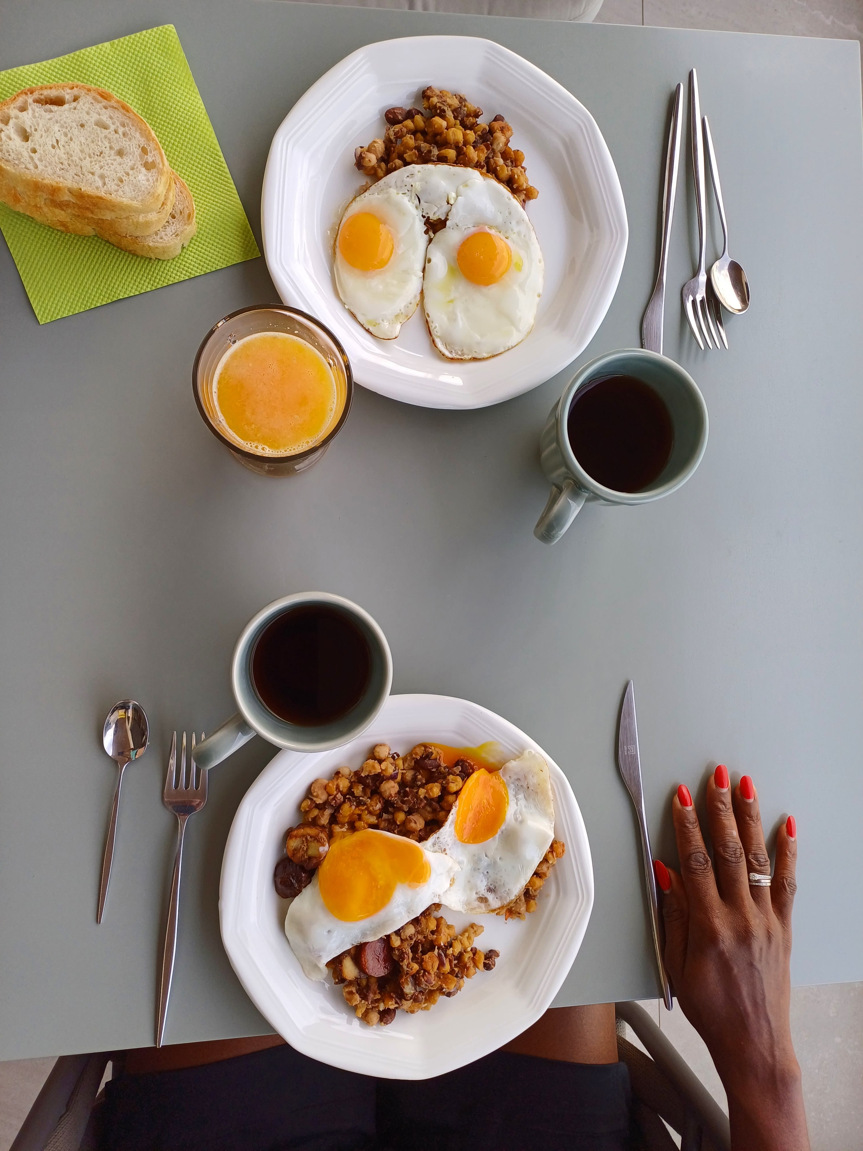 Petit-déjeuner inclus
